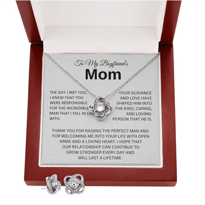 To My Boyfriend's Mom | Love Knot Necklace